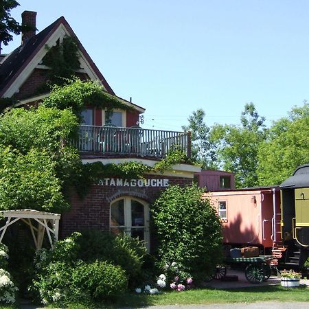 Train Station Inn Tatamagouche Екстер'єр фото